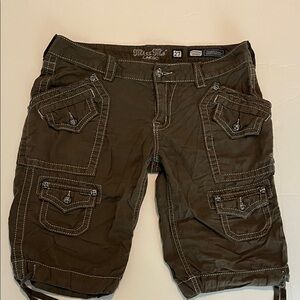 Miss Me Bermuda cargo shorts Size 27